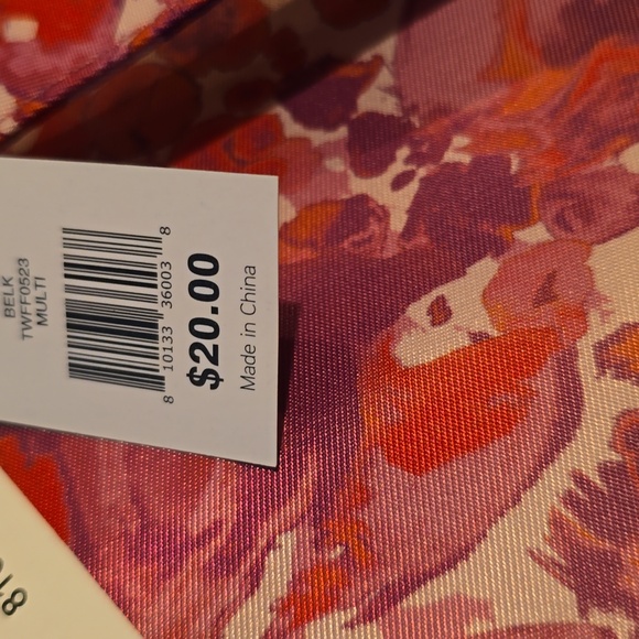 BELK BRAND WOMEN'S PINK & RED FLORAL MAKEUP COSMETIC BAG - Picture 8 of 9